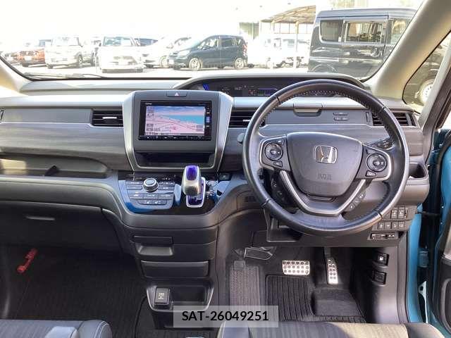 Honda FREED HYBRID 2018-06 8230149-16