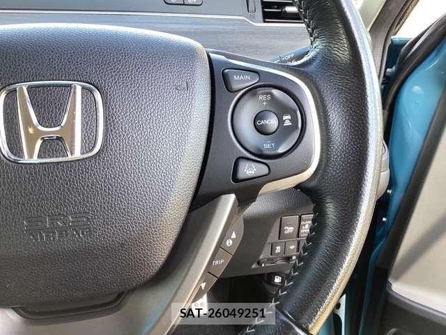 Honda FREED HYBRID 2018-06 8230149-18