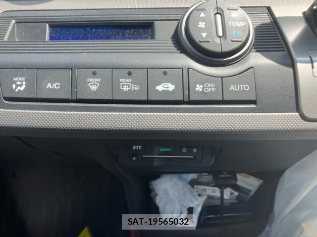 Honda FREED HYBRID 2014-10 8230158-12