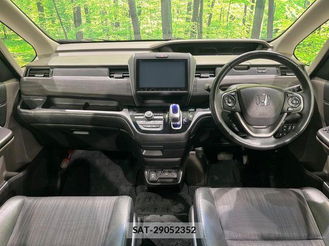Honda FREED HYBRID 2017-08 8314573-1