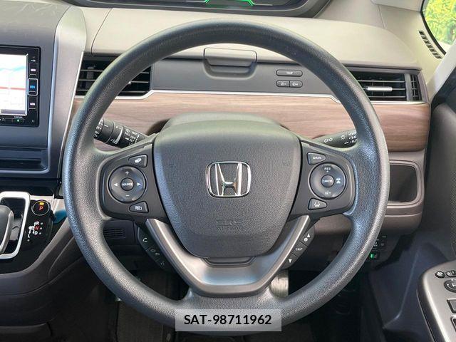 Honda FREED HYBRID 2021-07 8314564-12