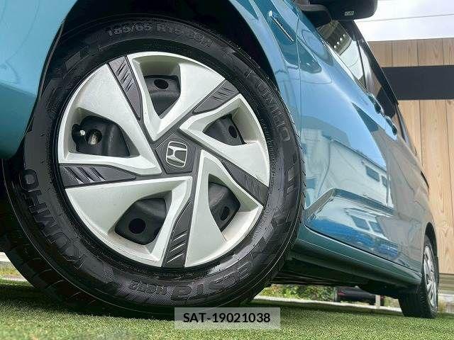 Honda FREED HYBRID 2016-10 8335941-18