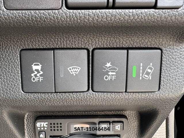Honda FREED HYBRID 2020-07 8335939-26