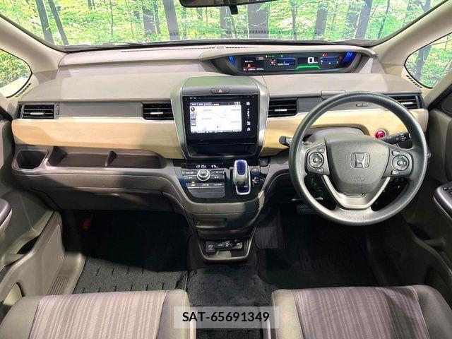 Honda FREED HYBRID 2019-06 8335936-1