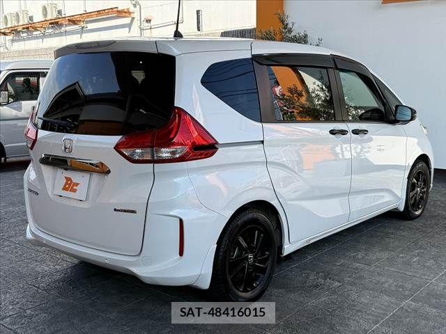 Honda FREED HYBRID 2022-07 8354549-14
