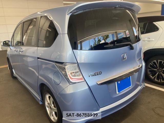 Honda FREED HYBRID 2013-08 8354554-5