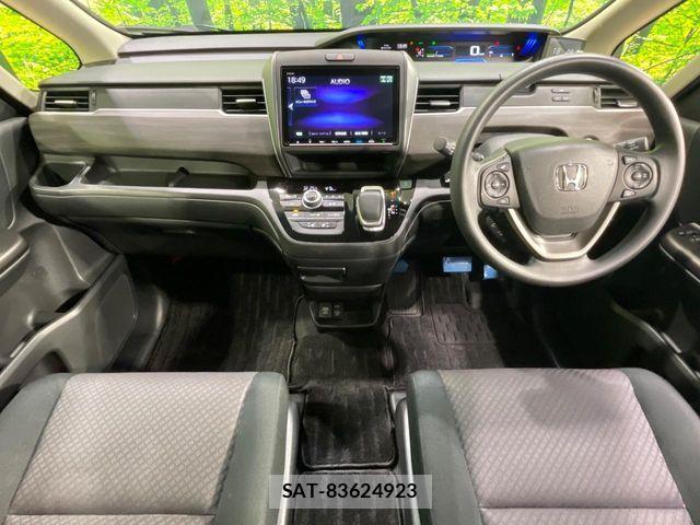 Honda FREED HYBRID 2023-07 8354548-1