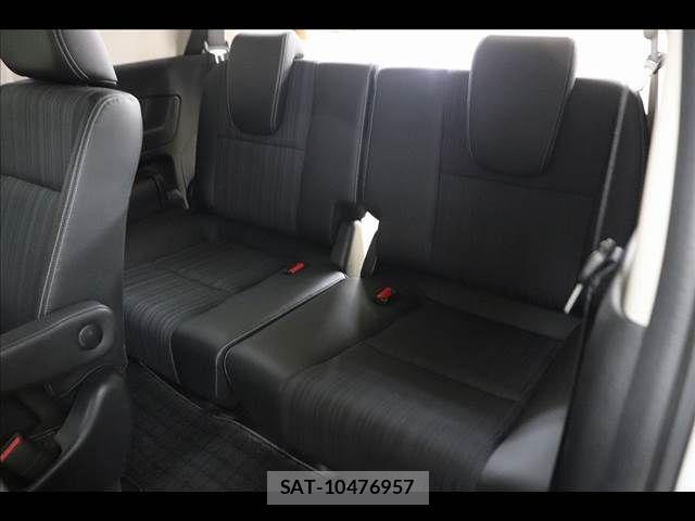 Honda FREED HYBRID 2018-06 8366038-12