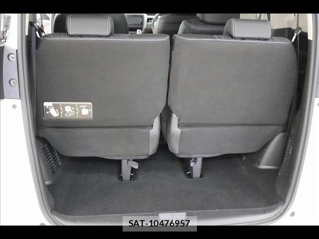 Honda FREED HYBRID 2018-06 8366038-13