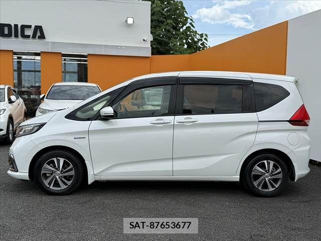 Honda FREED HYBRID 2021-01 8371682-10