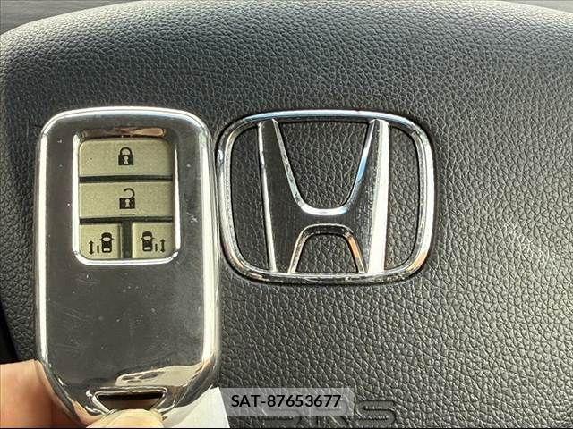 Honda FREED HYBRID 2021-01 8371682-2