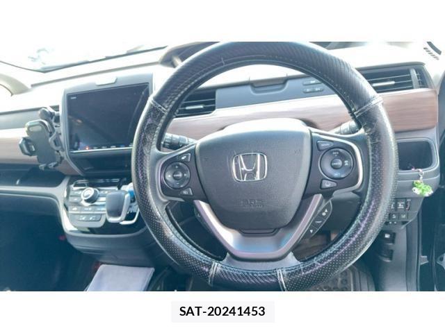 Honda FREED HYBRID 2020-04 8371683-9