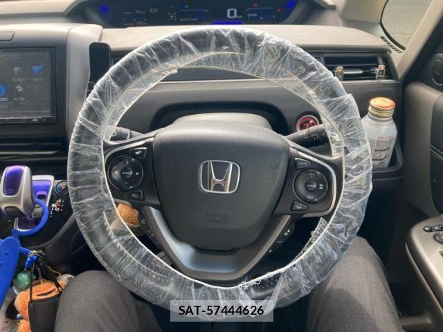 Honda FREED HYBRID 2017-05 8412597-23