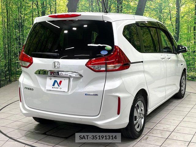 Honda FREED HYBRID 2020-11 8457554-17