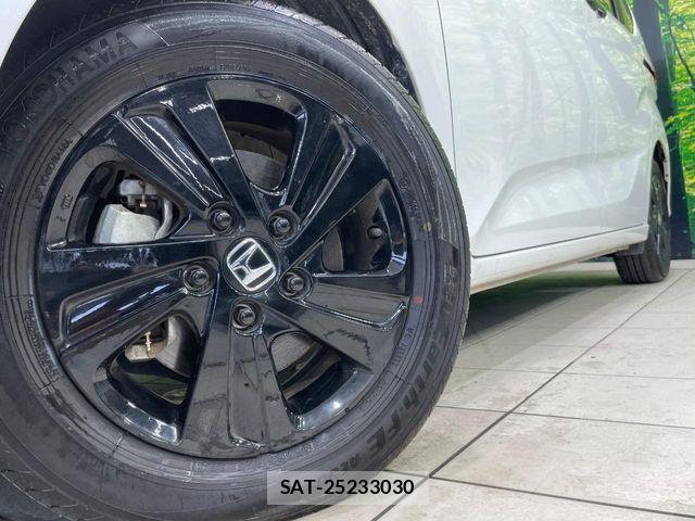 Honda FREED HYBRID 2023-12 8524988-12