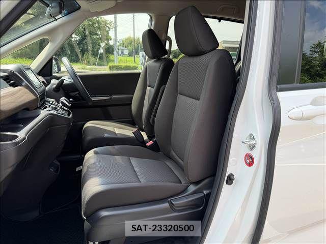 Honda FREED HYBRID 2021-10 8524998-24