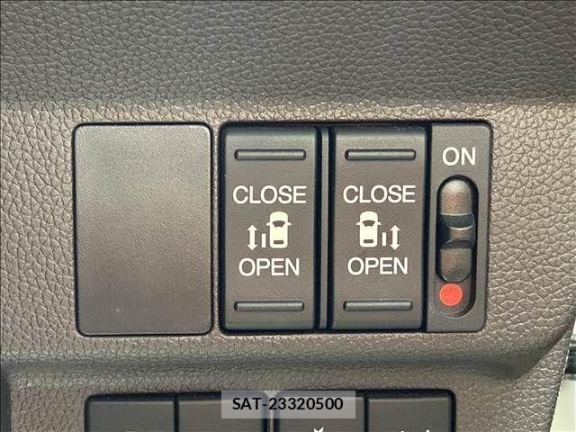 Honda FREED HYBRID 2021-10 8524998-3