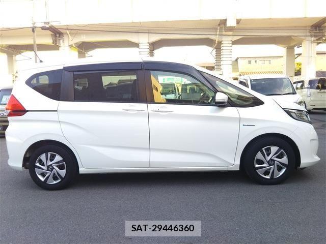 Honda FREED HYBRID 2016-12 8562006-2