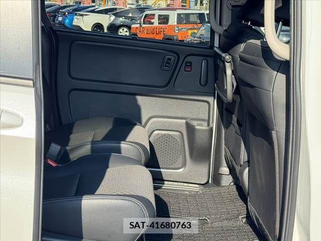 Honda FREED HYBRID 2021-07 8561998-16
