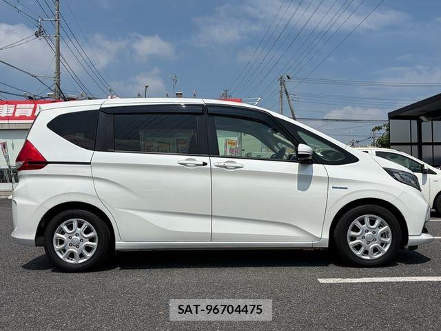 Honda FREED HYBRID 2020-08 8562002-7