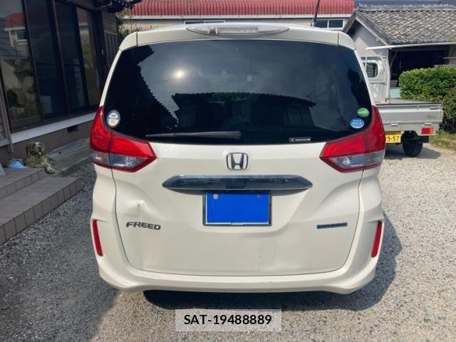 Honda FREED HYBRID 2017-01 8562009-3