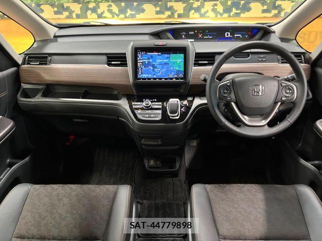 Honda FREED HYBRID 2023-09 8561996-1