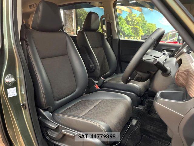 Honda FREED HYBRID 2023-09 8561996-7