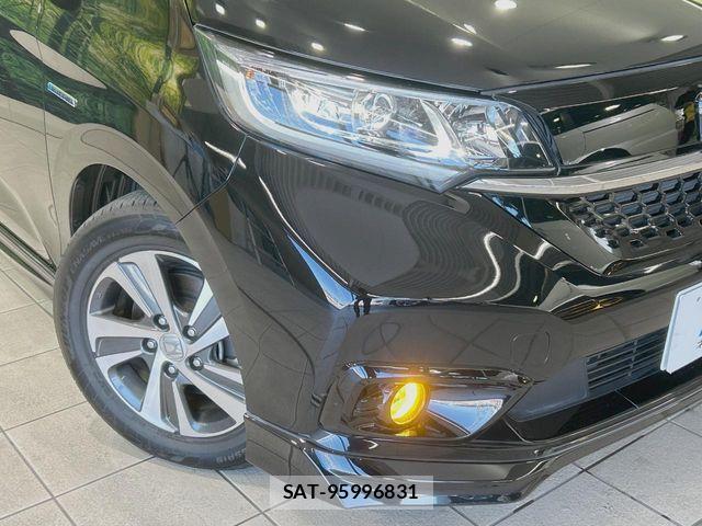 Honda FREED HYBRID 2021-09 8561997-12