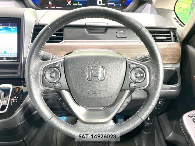 Honda FREED HYBRID 2021-12 8626885-12