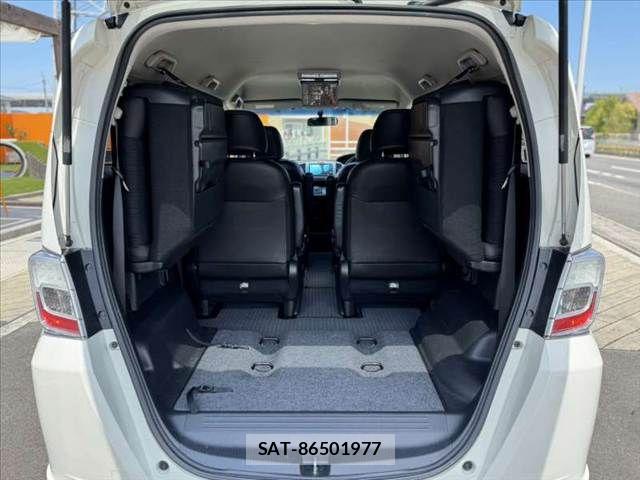 Honda FREED HYBRID 2011-10 8659228-6