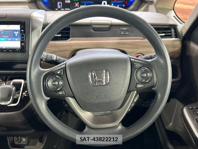 Honda FREED HYBRID 2021-09 8666185-11