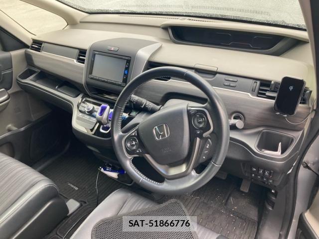 Honda FREED HYBRID 2017-04 8659226-11
