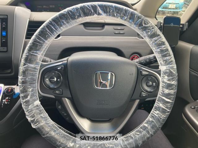 Honda FREED HYBRID 2017-04 8659226-15