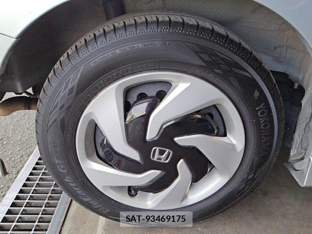 Honda FREED HYBRID 2016-06 8742341-27
