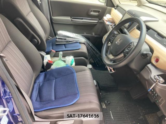 Honda FREED HYBRID 2017-09 8829191-10