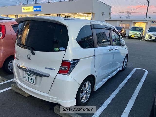 Honda FREED HYBRID 2015-12 8829186-3