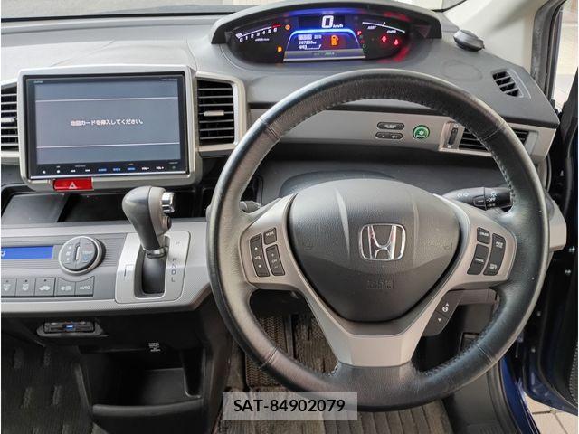 Honda FREED HYBRID 2015-12 8829179-1