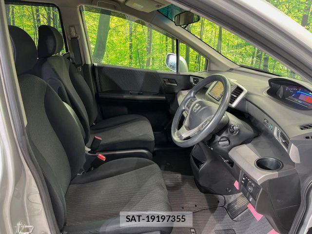 Honda FREED HYBRID 2011-11 8829188-6