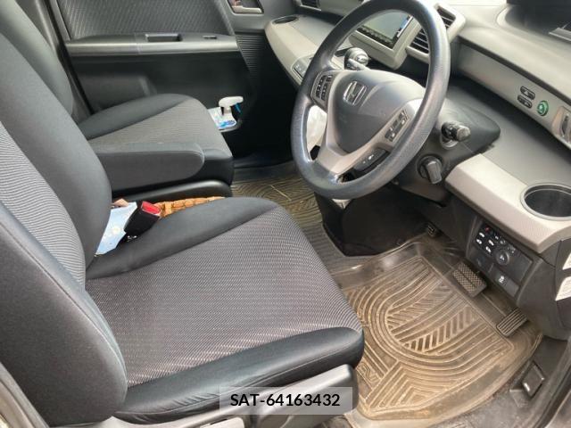 Honda FREED HYBRID 2013-10 8829195-6