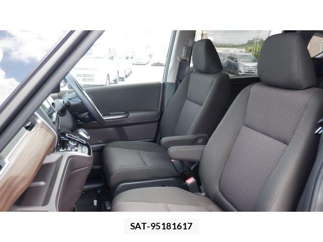 Honda FREED HYBRID 2023-07 8871066-9