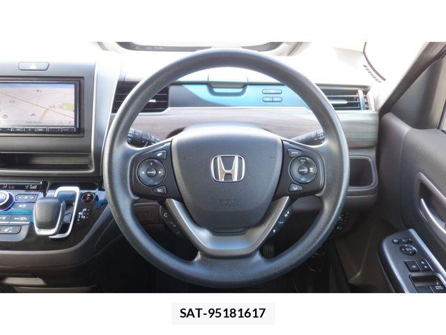 Honda FREED HYBRID 2023-07 8871066-15