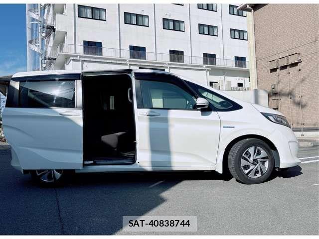 Honda FREED HYBRID 2018-12 8871067-18