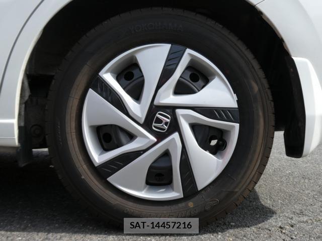 Honda FREED HYBRID 2017-02 8879885-17
