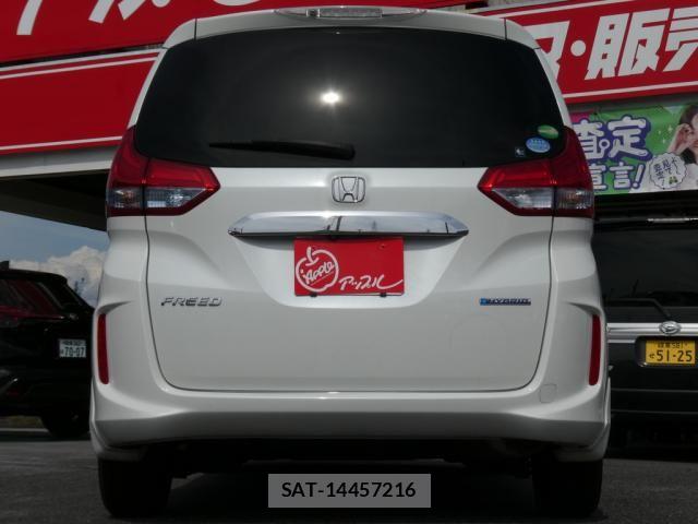 Honda FREED HYBRID 2017-02 8879885-6