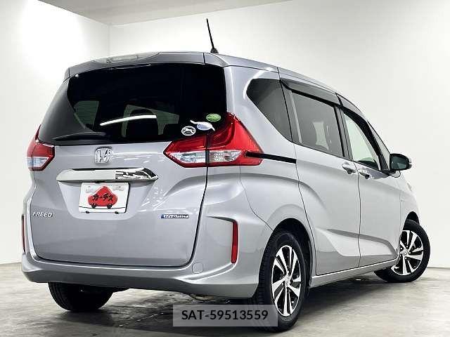 Honda FREED HYBRID 2019-04 8879882-2