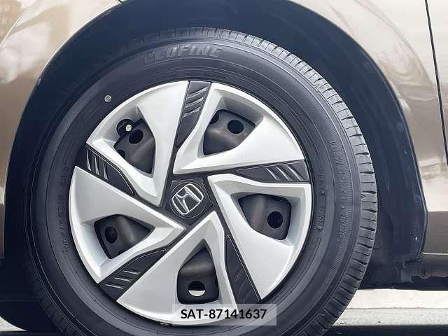 Honda FREED HYBRID 2016-12 8879883-3