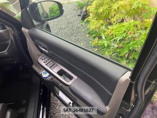 Honda FREED HYBRID 2017-08 8879880-12