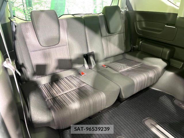 Honda FREED HYBRID 2018-03 8879884-9
