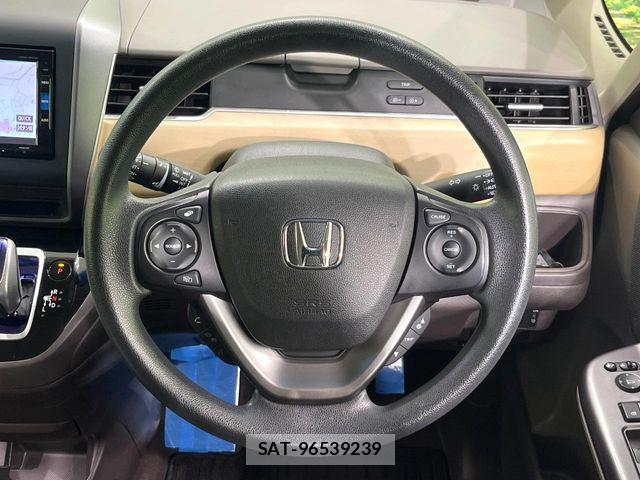 Honda FREED HYBRID 2018-03 8879884-11