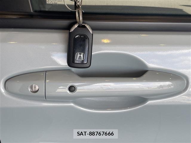 Honda FREED HYBRID 2023-07 8883645-11